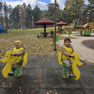 PRINČEVI I PRINCEZE U ČAROBNOJ IGRI (61)