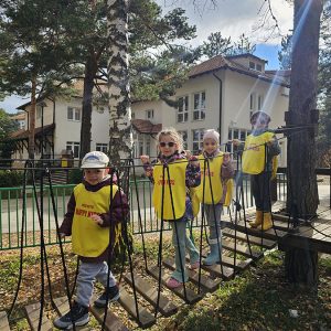 PRINČEVI I PRINCEZE U ČAROBNOJ IGRI (69)