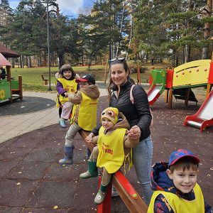 PRINČEVI I PRINCEZE U ČAROBNOJ IGRI (78)