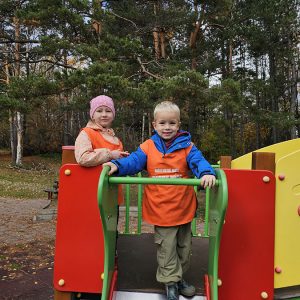 PRINČEVI I PRINCEZE U ČAROBNOJ IGRI (8)