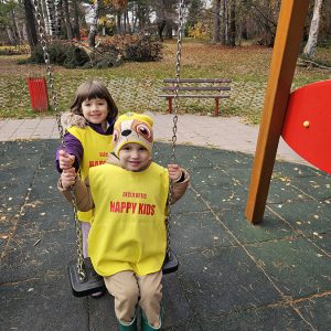 PRINČEVI I PRINCEZE U ČAROBNOJ IGRI (90)