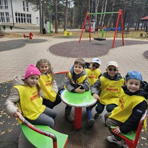 PRINČEVI I PRINCEZE U ČAROBNOJ IGRI (95)