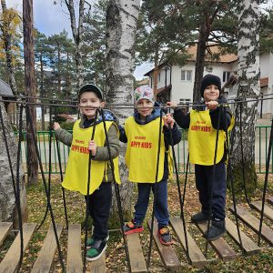 PRINČEVI I PRINCEZE U ČAROBNOJ IGRI (99)