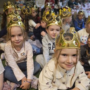 ŠEKSPIROVA KOMEDIJA POD KRUNOM (10)