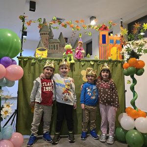 ŠEKSPIROVA KOMEDIJA POD KRUNOM (28)