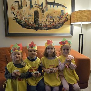 SVEČANO KRUNISANJE MALIH VLADARA UZ TOPLU ČAJANKU (16)