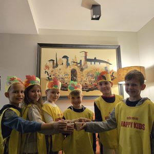 SVEČANO KRUNISANJE MALIH VLADARA UZ TOPLU ČAJANKU (18)