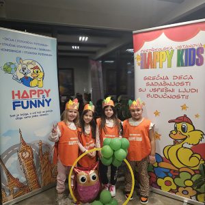 SVEČANO KRUNISANJE MALIH VLADARA UZ TOPLU ČAJANKU (27)