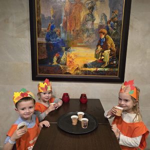 SVEČANO KRUNISANJE MALIH VLADARA UZ TOPLU ČAJANKU (34)