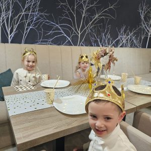 VELIČANSTVENA KRALJEVSKA VEČERA (17)