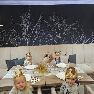 VELIČANSTVENA KRALJEVSKA VEČERA (20)