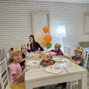 VELIČANSTVENA KRALJEVSKA VEČERA (24)