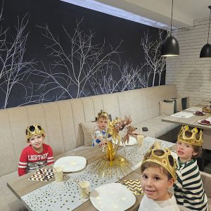 VELIČANSTVENA KRALJEVSKA VEČERA (3)