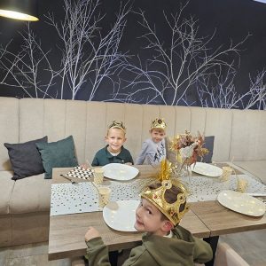 VELIČANSTVENA KRALJEVSKA VEČERA (9)