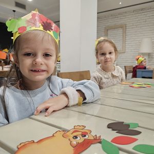 ZLATNE RUKE MALIIH VLADARA (20)