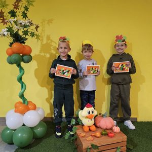 ZLATNE RUKE MALIIH VLADARA (30)