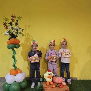 ZLATNE RUKE MALIIH VLADARA (33)