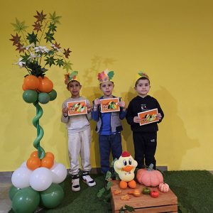 ZLATNE RUKE MALIIH VLADARA (40)