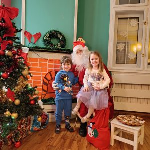 DEDA MRAZOV SVEČANI BAL HK1 (101)