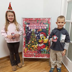 DEDA MRAZOV SVEČANI BAL HK1 (132)