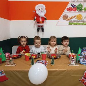 DEDA MRAZOV SVEČANI BAL HK4 (2)