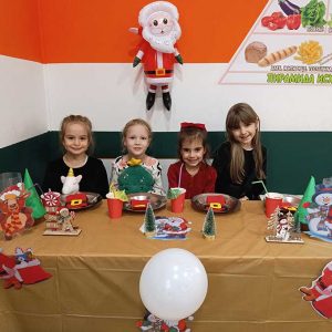 DEDA MRAZOV SVEČANI BAL HK4 (5)