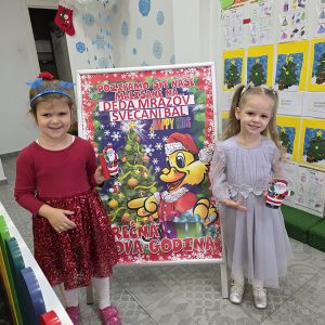 DEDA MRAZOV SVEČANI BAL HK5 (17)