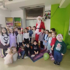 DEDA MRAZOV SVEČANI BAL HK6 (29)