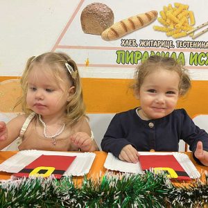 DEDA MRAZOV SVEČANI BAL HK6 (5)