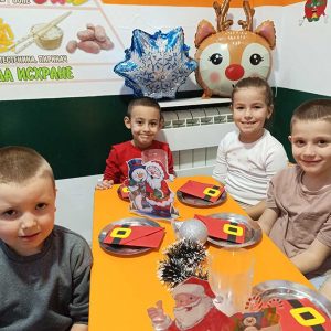 DEDA MRAZOV SVEČANI BAL HK7 (52)