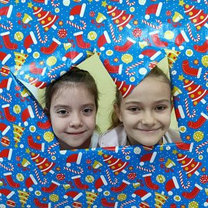 DEDA MRAZOV SVEČANI BAL HK7 (64)