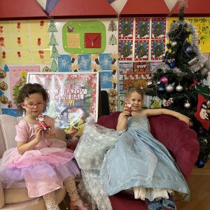 DEDA MRAZOV SVEČANI BAL HK9 (4)