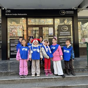 PAN TEATAR SNEŽNA KRALJICA HK4 (3)