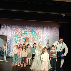 PAN TEATAR SNEŽNA KRALJICA HK6 (16)