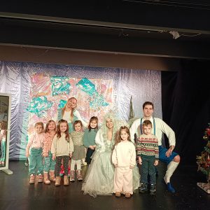 PAN TEATAR SNEŽNA KRALJICA HK6 (18)