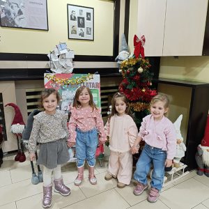 PAN TEATAR SNEŽNA KRALJICA HK6 (19)