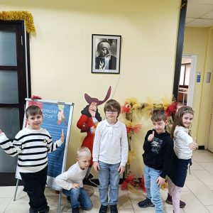 PAN TEATAR SNEŽNA KRALJICA HK6 (35)