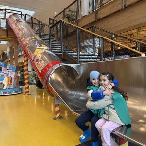 BIOSKOP GOAT HK5 (17)