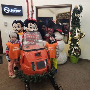 DAN ZA PESMU I ZAGRLJAJ (40)