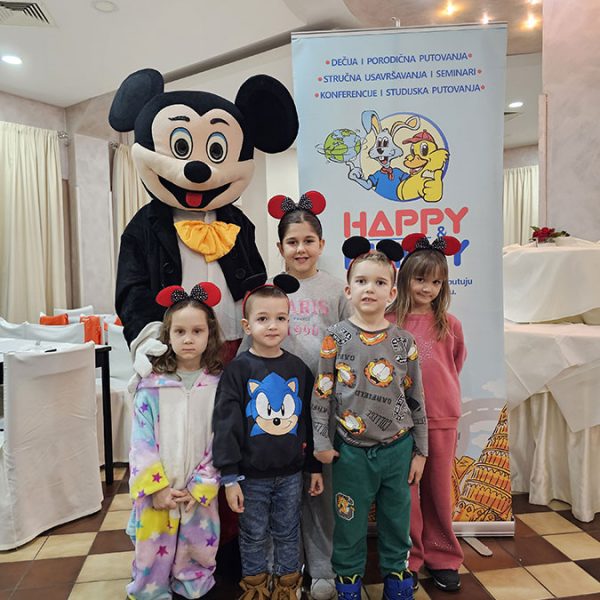 DIZNIJEV MAGIČNI PARTY (1)