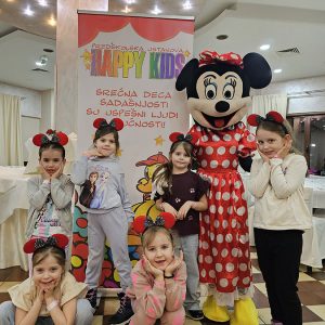 DIZNIJEV MAGIČNI PARTY (11)