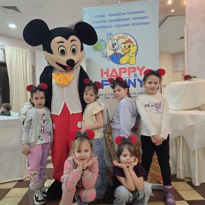 DIZNIJEV MAGIČNI PARTY (23)