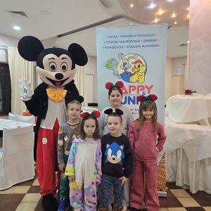 DIZNIJEV MAGIČNI PARTY (3)