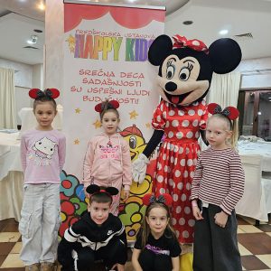 DIZNIJEV MAGIČNI PARTY (4)