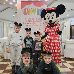 DIZNIJEV MAGIČNI PARTY (7)