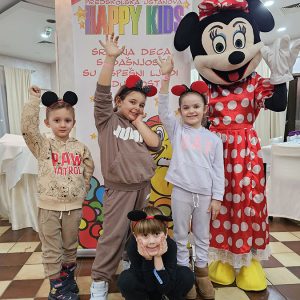 DIZNIJEV MAGIČNI PARTY (9)