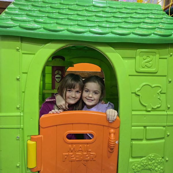 IGRE PRIJATELJSTVA I LJUBAVI (1)