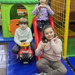 IGRE PRIJATELJSTVA I LJUBAVI (13)