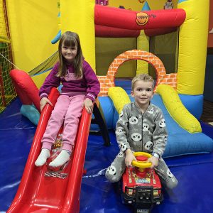 IGRE PRIJATELJSTVA I LJUBAVI (15)