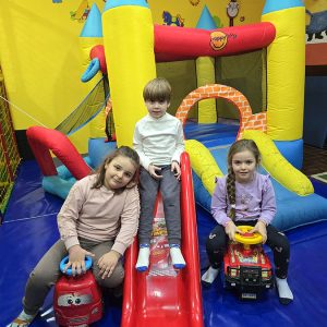 IGRE PRIJATELJSTVA I LJUBAVI (16)